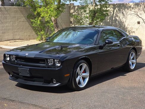 Used 2008 Dodge Challenger SRT8 RWD image 6