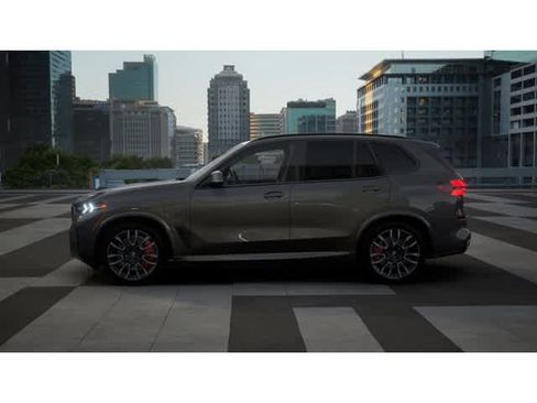 New 2026 BMW X5 xDrive50e w/ M Sport Package image 4
