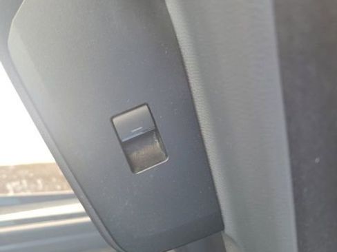 Used 2023 Toyota Prius LE image 15