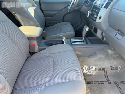 Used 2018 Nissan Frontier SV image 29