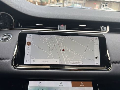 Used 2023 Land Rover Range Rover Evoque R-Dynamic S image 34