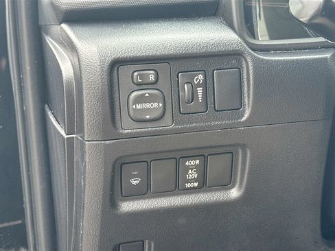 Used 2019 Toyota 4Runner SR5 Premium RWD image 10