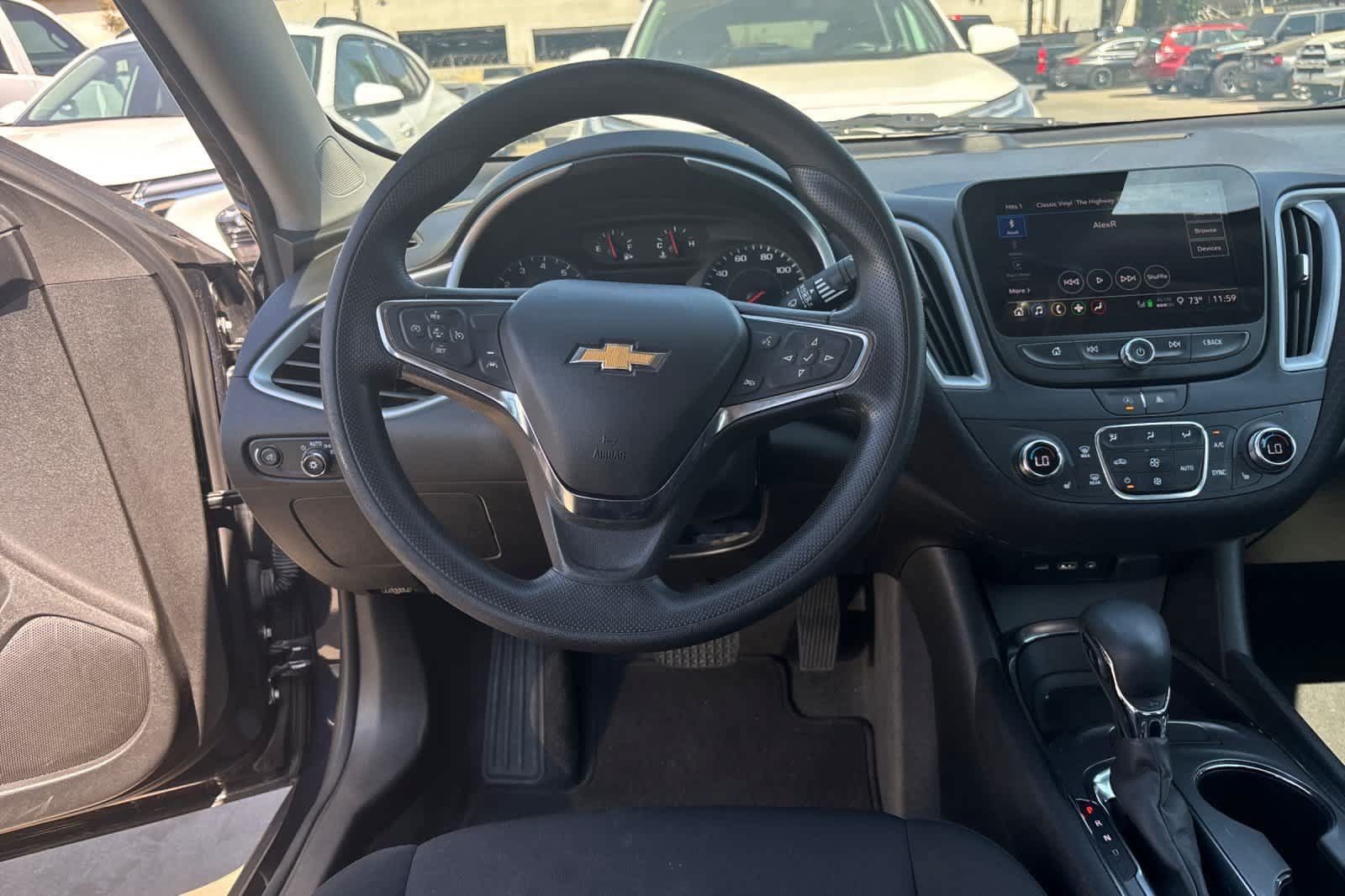 Used 2023 Chevrolet Malibu LT FWD image 16