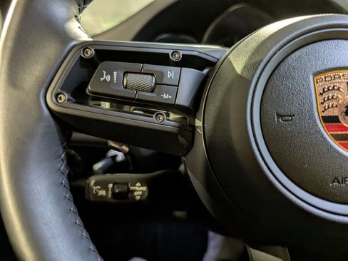 Certified 2026 Porsche Macan AWD/4WD image 29