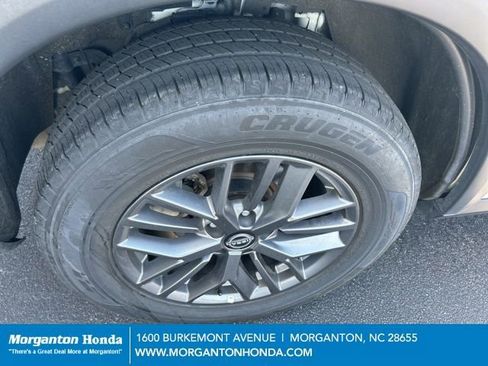 Used 2024 Nissan Rogue S AWD/4WD image 12