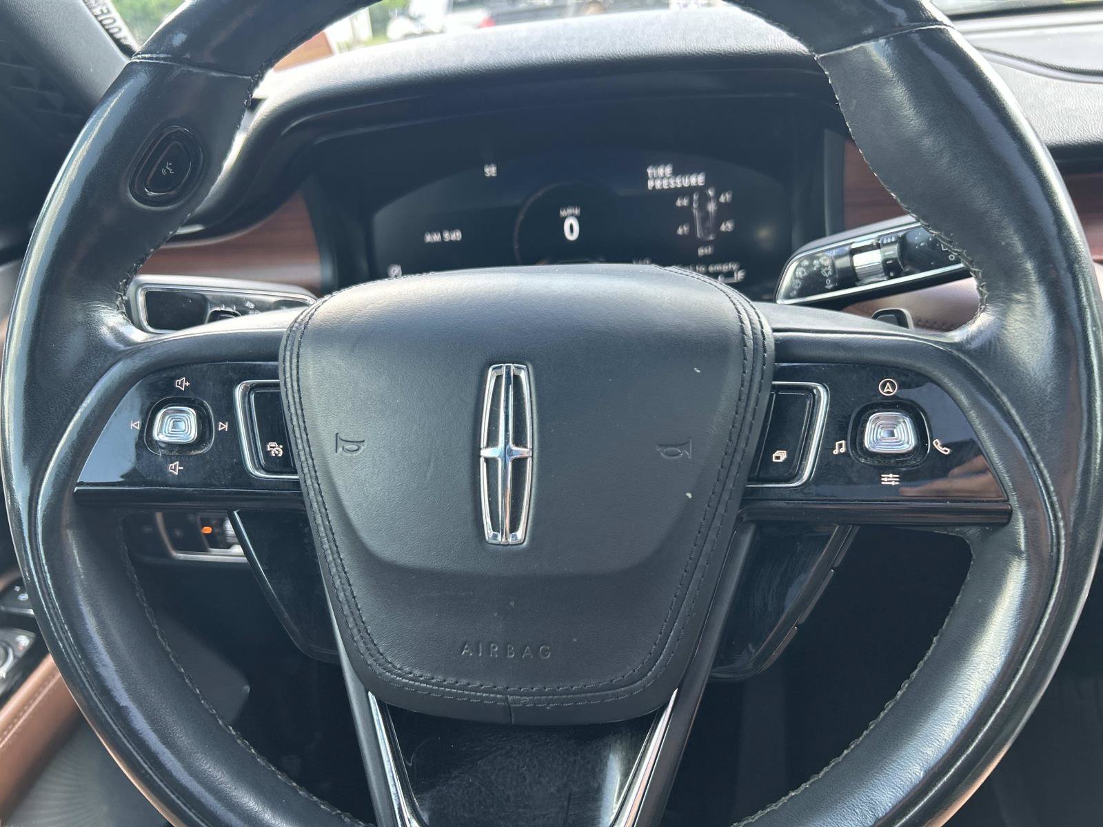 Used 2021 Lincoln Aviator Reserve w/ Equipment Group 202A AWD/4WD image 38