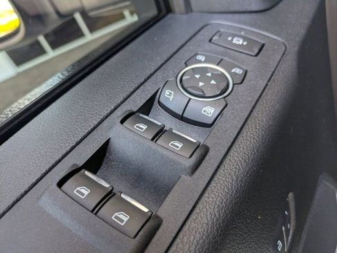 Used 2019 Ford F250 Lariat w/ Lariat Ultimate Package AWD/4WD image 22