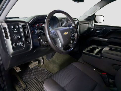 Used 2018 Chevrolet Silverado 1500 LT w/ All Star Edition image 10