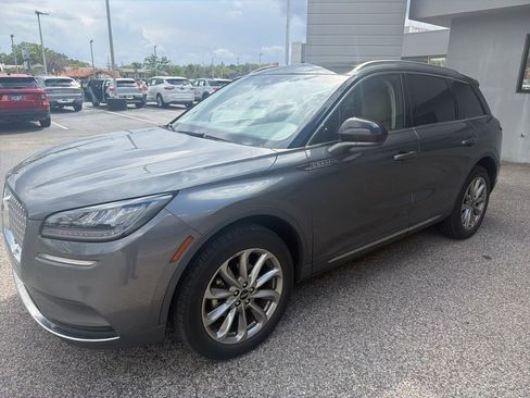 Used 2022 Lincoln Corsair FWD w/ Premium Package image 4