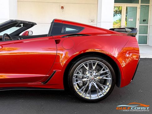 Used 2015 Chevrolet Corvette Z06 w/ 3LZ Preferred Equipment Group image 50