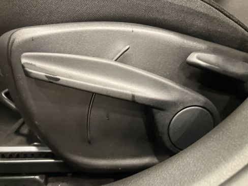 Used 2023 Jeep Renegade Latitude image 11