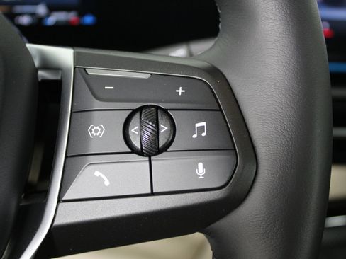 New 2025 BMW X1 xDrive28i w/ Technology Package image 23