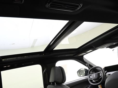 New 2025 Lincoln Navigator Reserve w/ Jet Appearance Package image 17