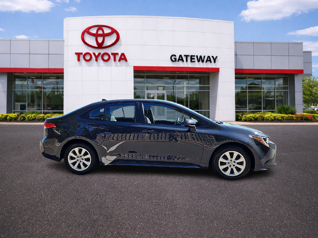 Certified 2024 Toyota Corolla LE FWD image 4