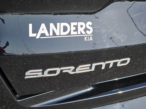 Used 2023 Kia Sorento S w/ Panoramic Sunroof Package FWD image 38