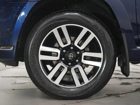 Used 2022 Toyota 4Runner Limited image 29