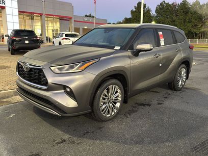 New 2026 Toyota Highlander Platinum