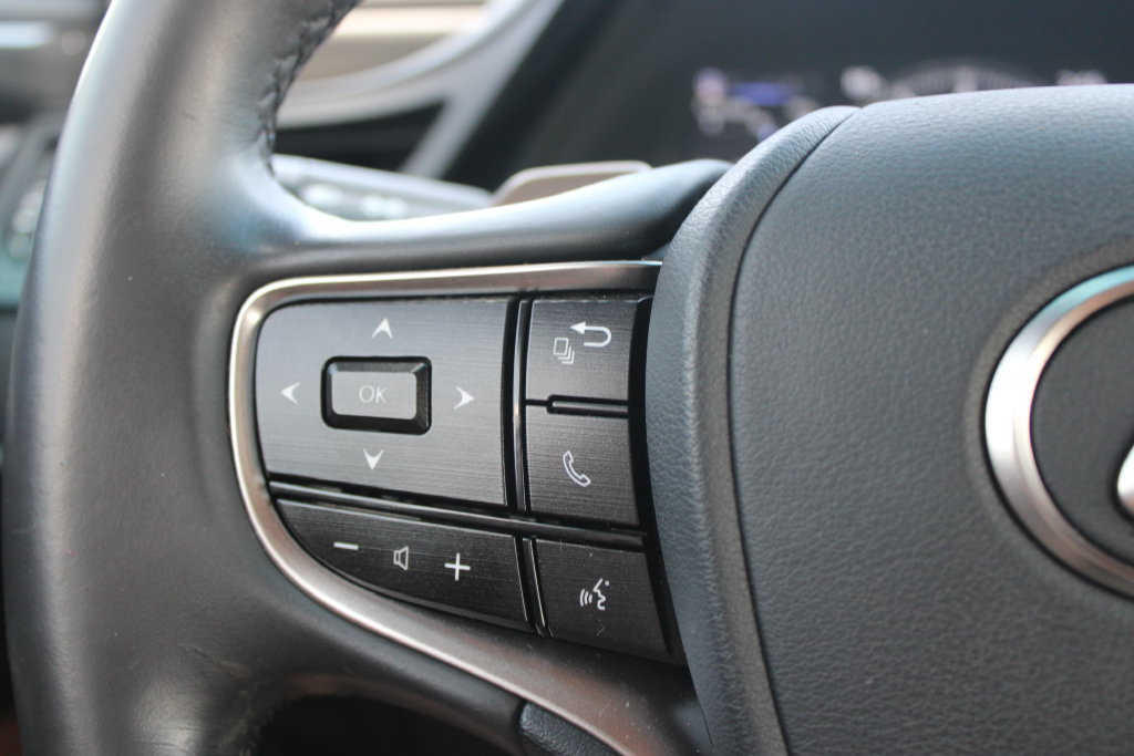 Used 2023 Lexus ES 350 w/ Accessory Package (Z1) FWD image 33