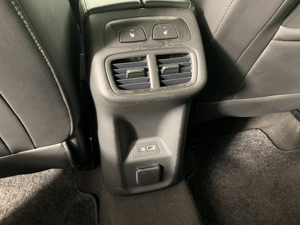Used 2023 Buick Envision Avenir FWD image 33