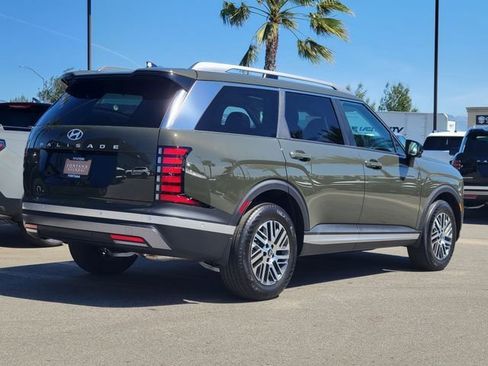 New 2026 Hyundai Palisade SEL image 2