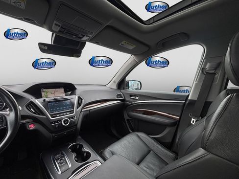 Used 2018 Acura MDX w/ Technology & Entertainment AWD/4WD image 13