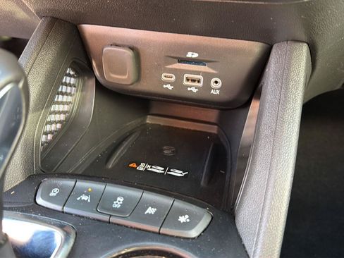 Used 2022 Chevrolet TrailBlazer ACTIV w/ Sun and Liftgate Package FWD image 28