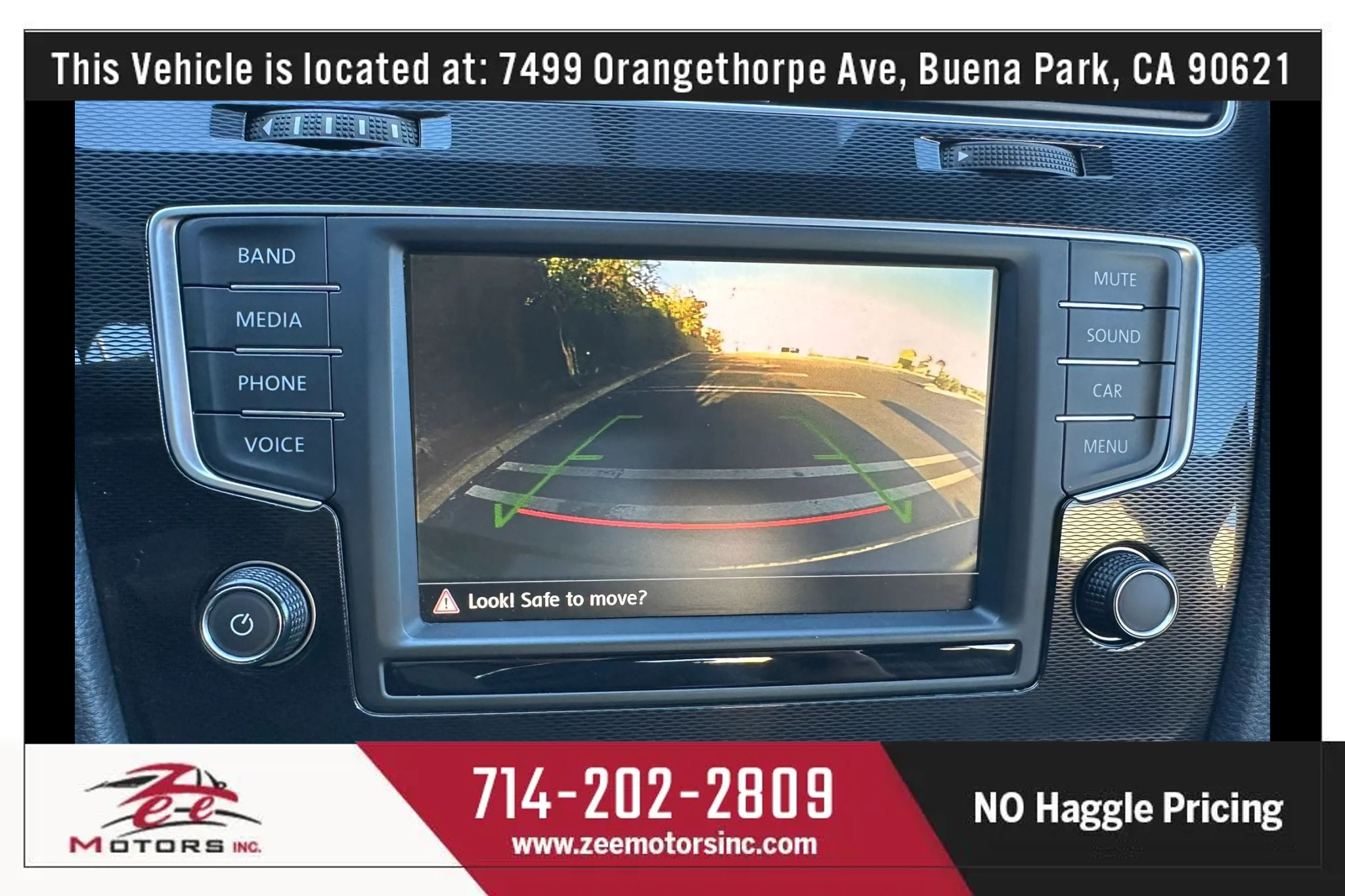 Used 2016 Volkswagen Golf 4-Door FWD image 38