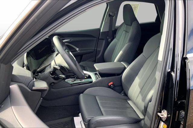 Used 2025 Audi Q5 Premium Plus AWD/4WD image 17