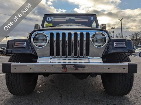 Used 2002 Jeep Wrangler Sahara AWD/4WD image 5