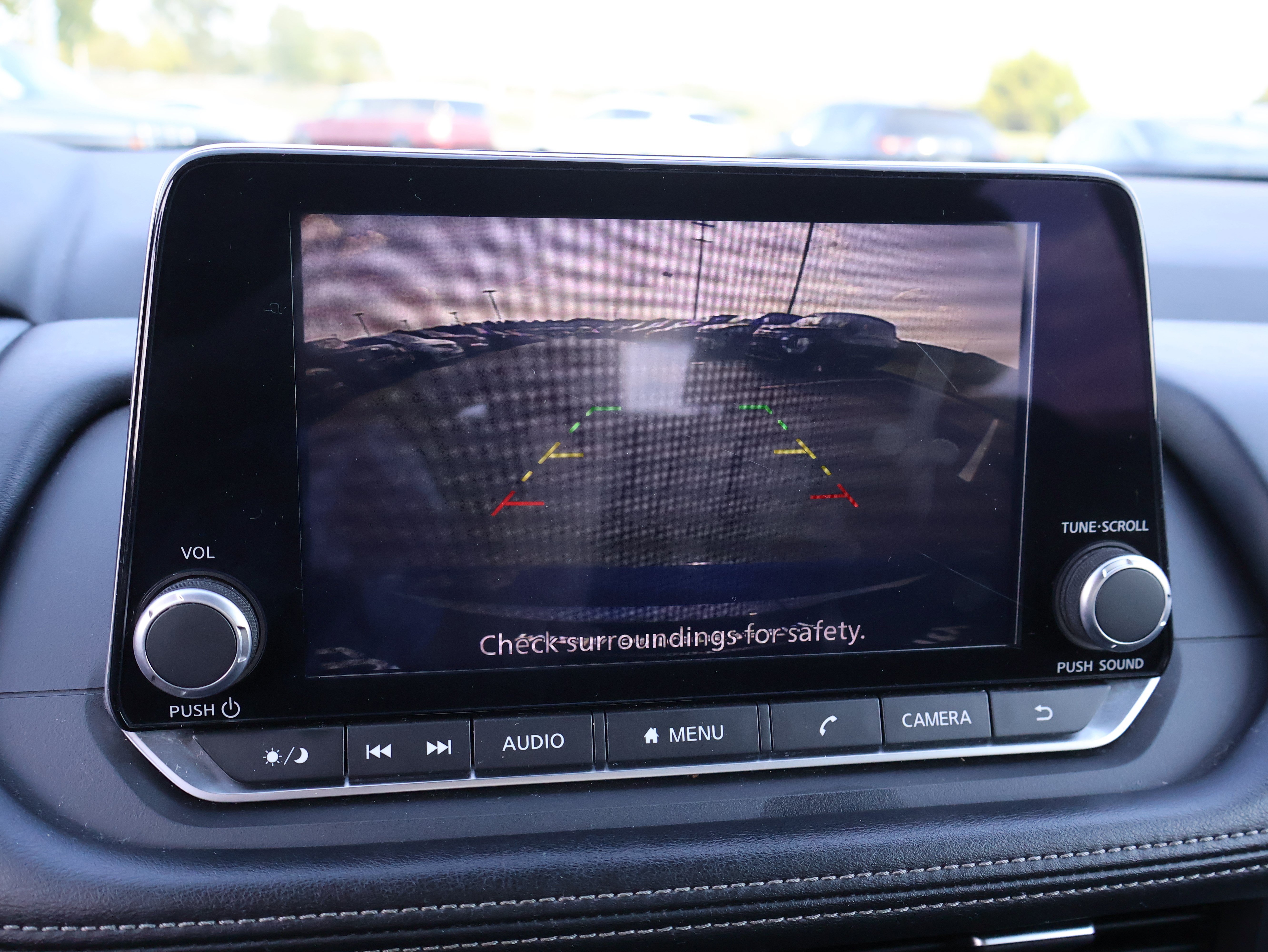 Used 2024 Nissan Rogue SV AWD/4WD image 19