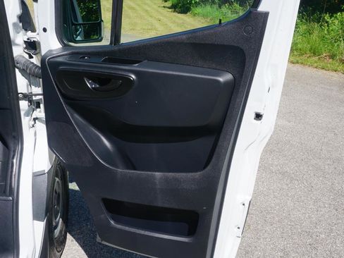 Used 2022 Mercedes-Benz Sprinter 2500 image 18