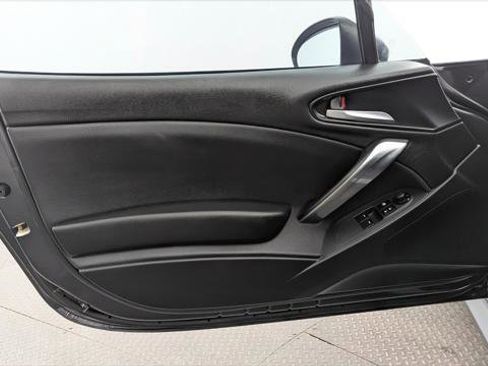 Used 2018 FIAT 124 Spider Classica image 13