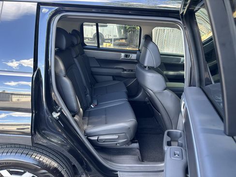 Used 2025 Hyundai Santa Fe SEL AWD/4WD image 23