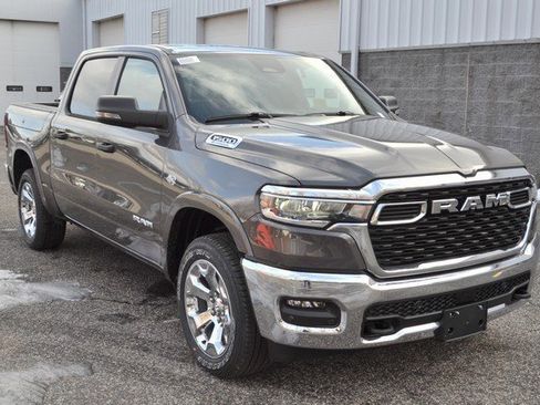 New 2026 RAM 1500 4x4 Crew Cab image 2