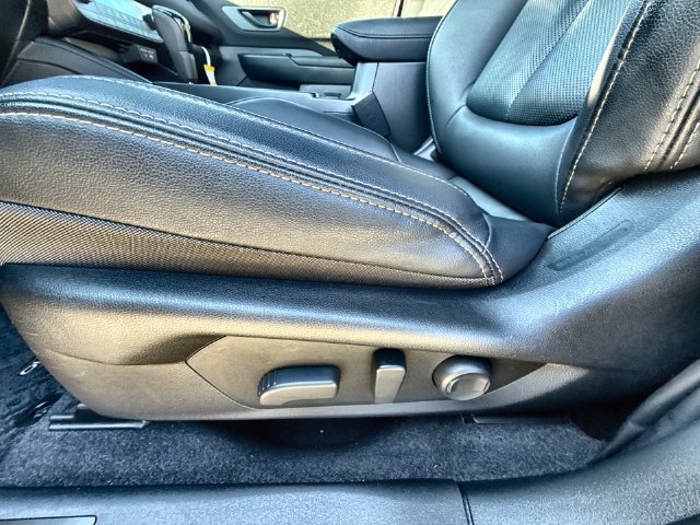 Certified 2026 Subaru Outback Limited AWD/4WD image 12
