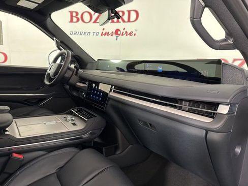 New 2025 Lincoln Navigator Reserve w/ Jet Appearance Package image 21