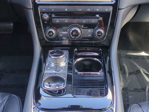 Used 2019 Jaguar XJ L Portfolio image 17