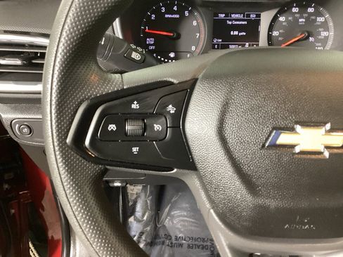 Used 2021 Chevrolet TrailBlazer LT w/ Convenience Package image 18