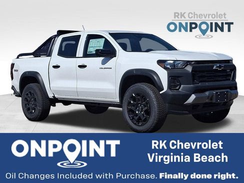 New 2026 Chevrolet Colorado Trail Boss w/ Midnight Edition AWD/4WD image 1