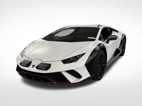 Used 2023 Lamborghini Huracan Sterrato image 1