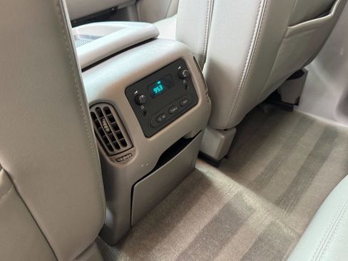 Used 2005 Chevrolet Silverado 3500 LT w/ Heavy-Duty Power Package image 45