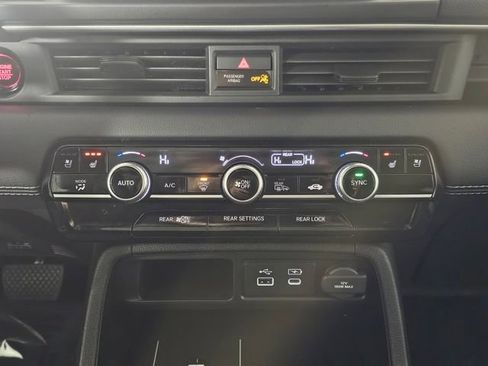 Used 2023 Honda Pilot Elite image 34