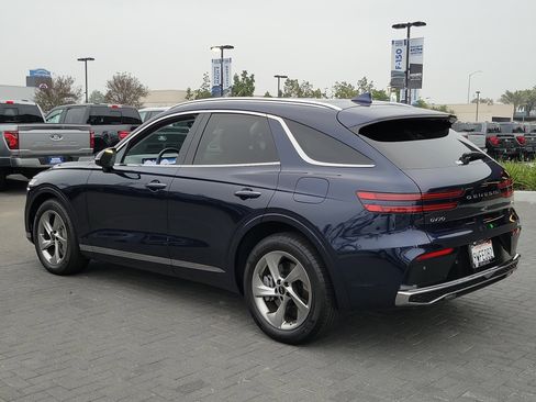 Certified 2026 Genesis GV70 2.5T Select AWD/4WD image 28