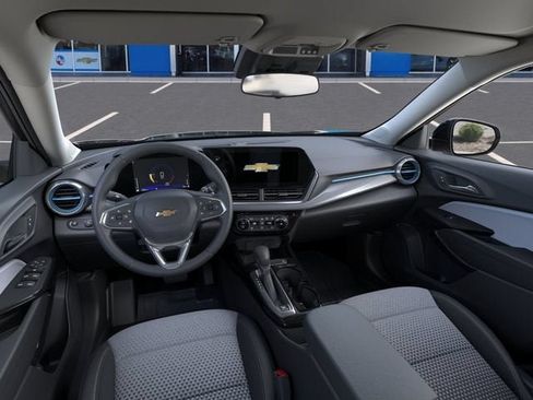 New 2026 Chevrolet Trax LT w/ Driver Confidence Package FWD image 15
