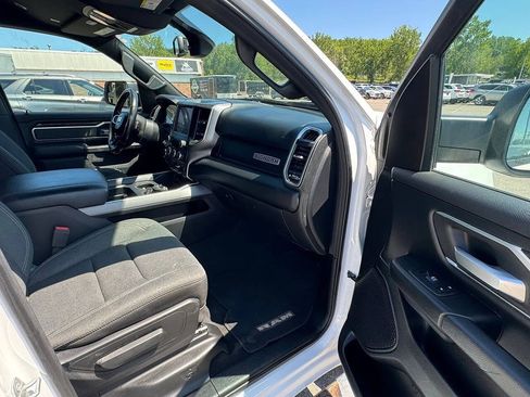 Used 2019 RAM 1500 Big Horn AWD/4WD image 15