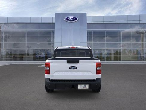 New 2025 Ford Maverick XL image 5