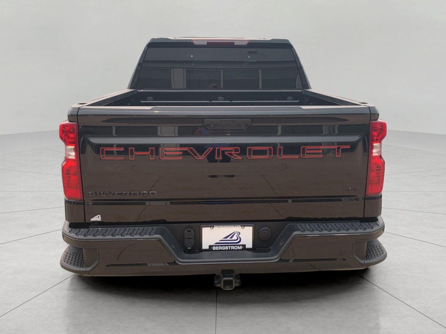 Certified 2024 Chevrolet Silverado 1500 LT AWD/4WD image 6