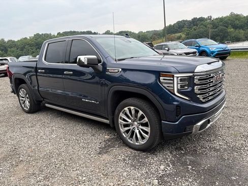 Used 2023 GMC Sierra 1500 Denali w/ Denali Reserve Package AWD/4WD image 7