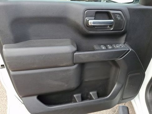 Used 2022 Chevrolet Silverado 1500 Custom AWD/4WD image 9