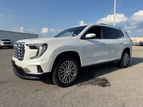 Used 2025 GMC Acadia Denali FWD image 2
